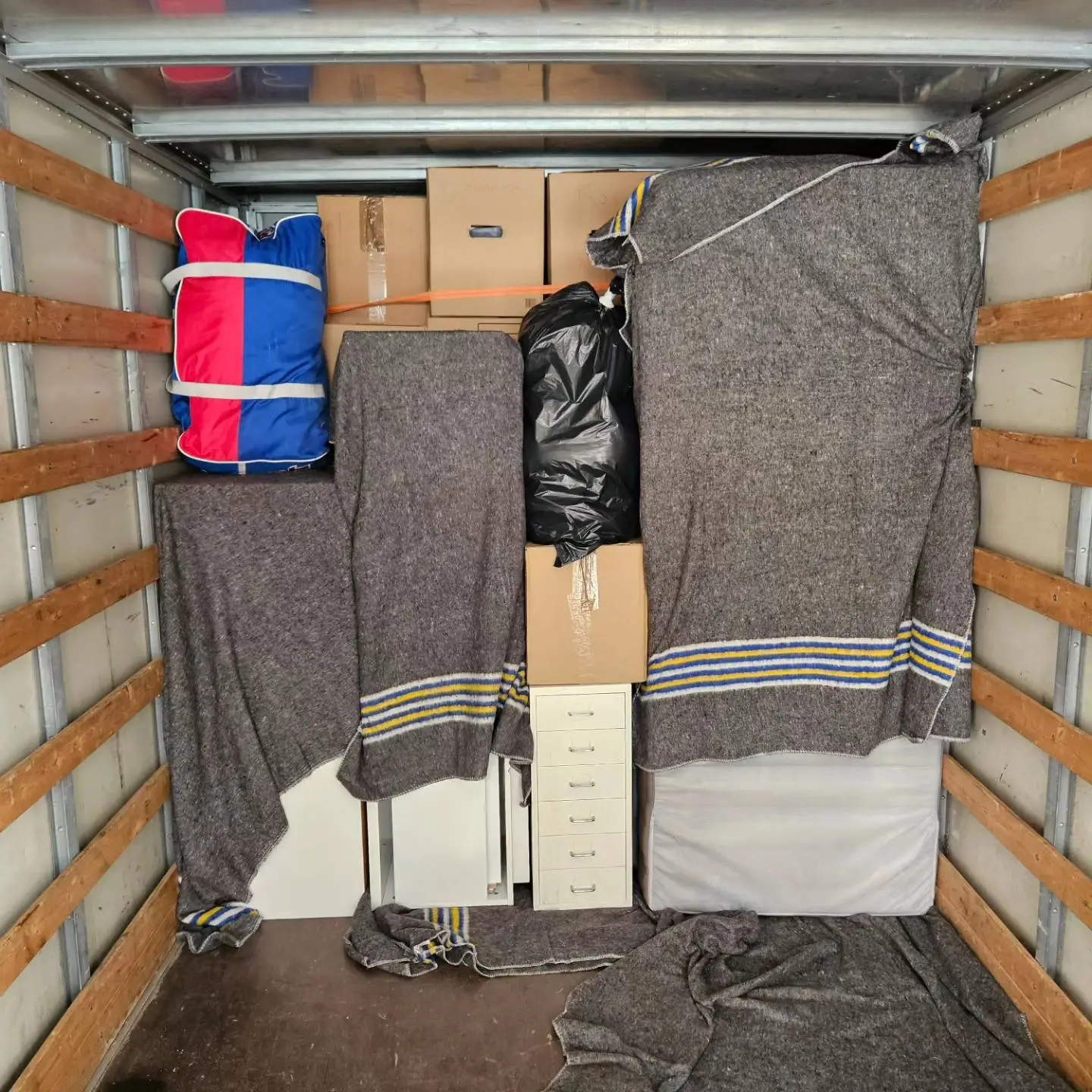 lastning för transport mellan Göteborg och Stockholm