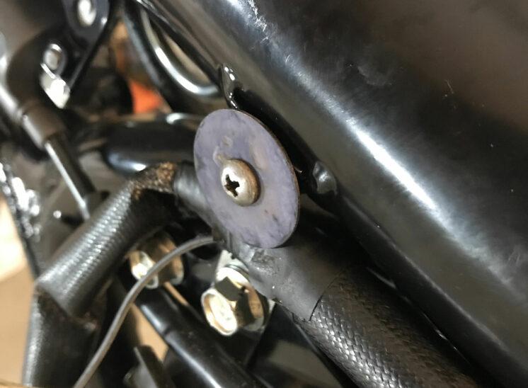 XT500 tank missing damper