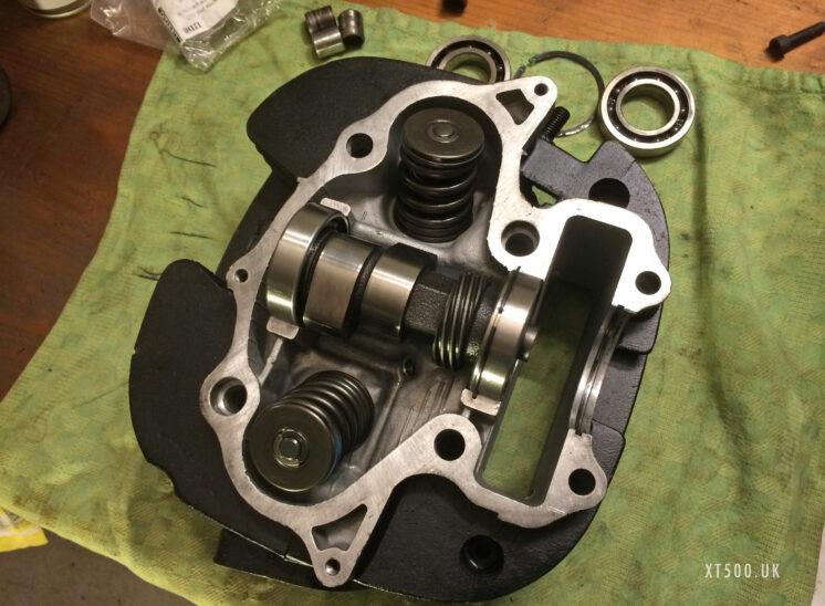 XT500 head with camshaft