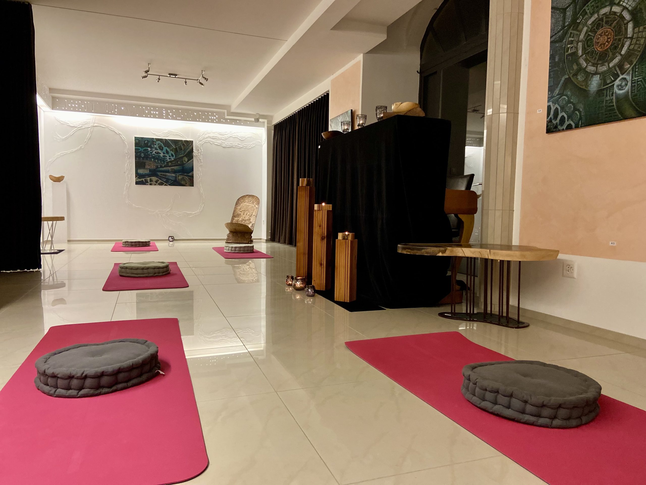 Yoga Flowlife Center
