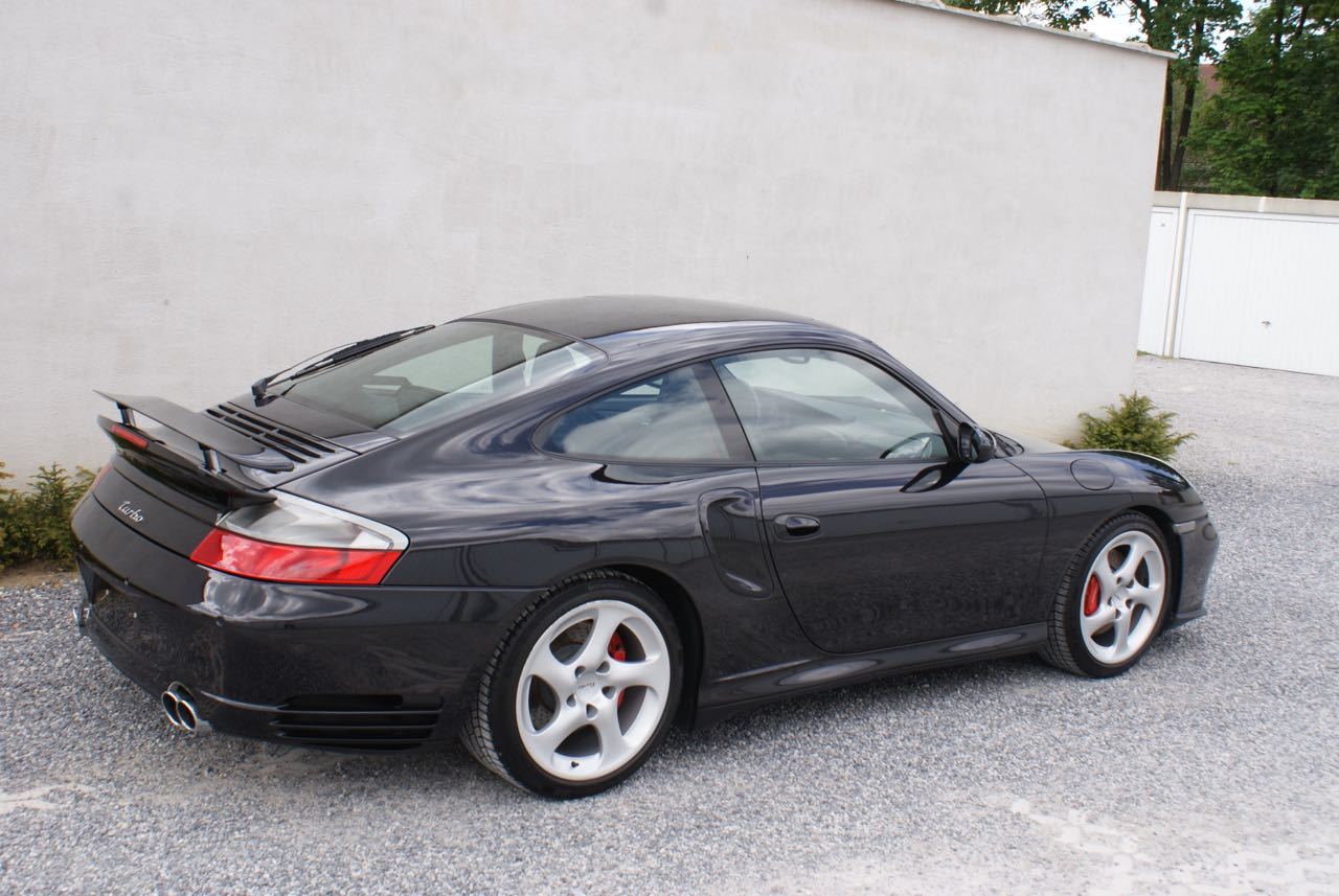 http://911youngtimer.be/wp-content/uploads/2016/05/911-youngtimer-Porsche-996-turbo-WLS-X50-Basalt-black-black-natural-leather-7-van-15.jpg