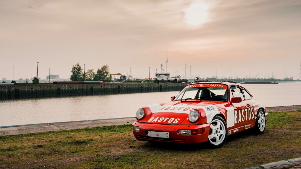 youngtimer.one - Porsche 964 Carrera 4 - Guards Red - 1989 - 1 of 20