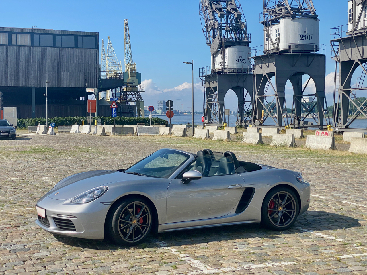 youngtimer.one - Porsche 718 Boxster S - GT Silver - 2017 - 6 of 15