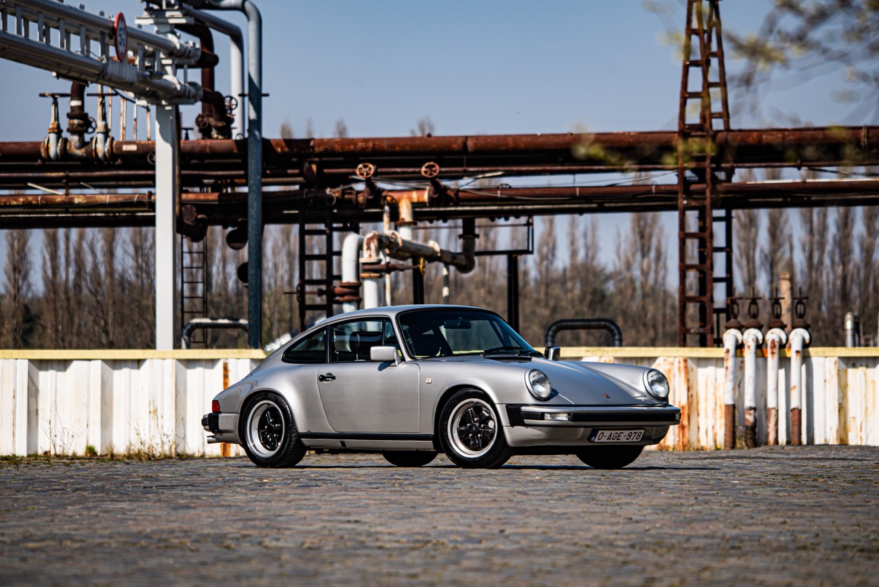 youngtimer.one - Porsche 911 SC 3,4 outlaw - Silver Metallic - 1982 - 2 of 11