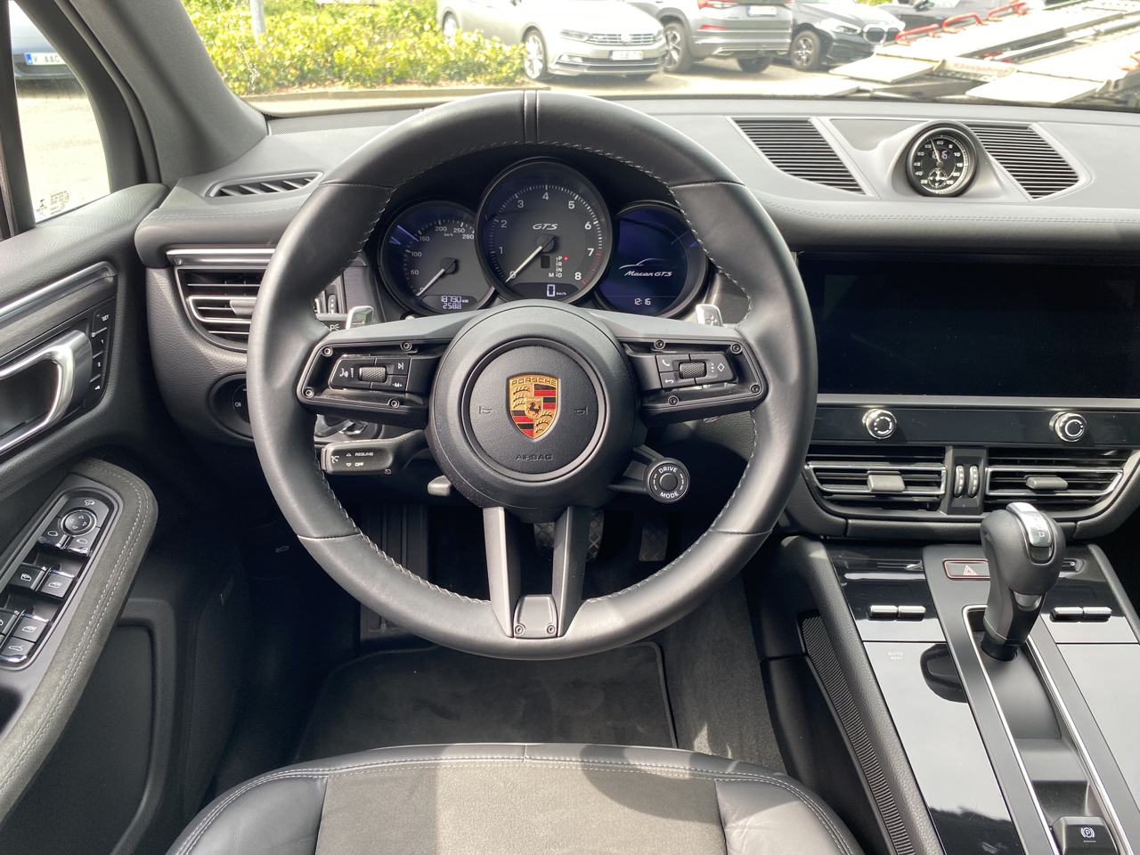 youngtimer.one - Porsche Macan GTS - Dolomite Silver - 2022 - 18 of 43
