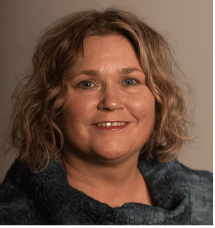 Gunn Anne Larsen koordinerer selvstudiegrupper i yrkeshygiene