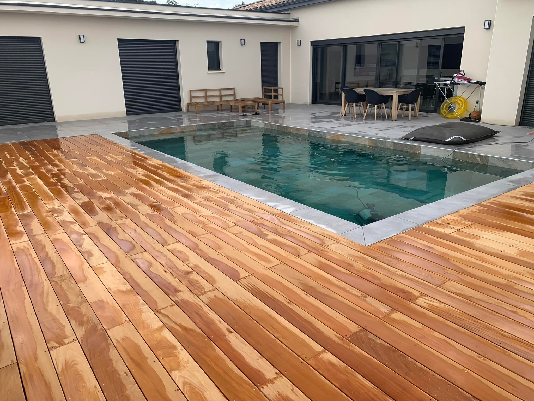 Terrasses et tours de piscine en bois exotique | Zen Bois & Concept