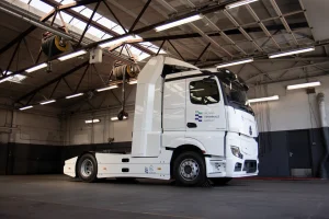 zepp.europa truck from a side angle