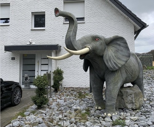 Elefant-Kiesgarten